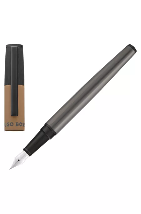Fountain pen with camel cap trim