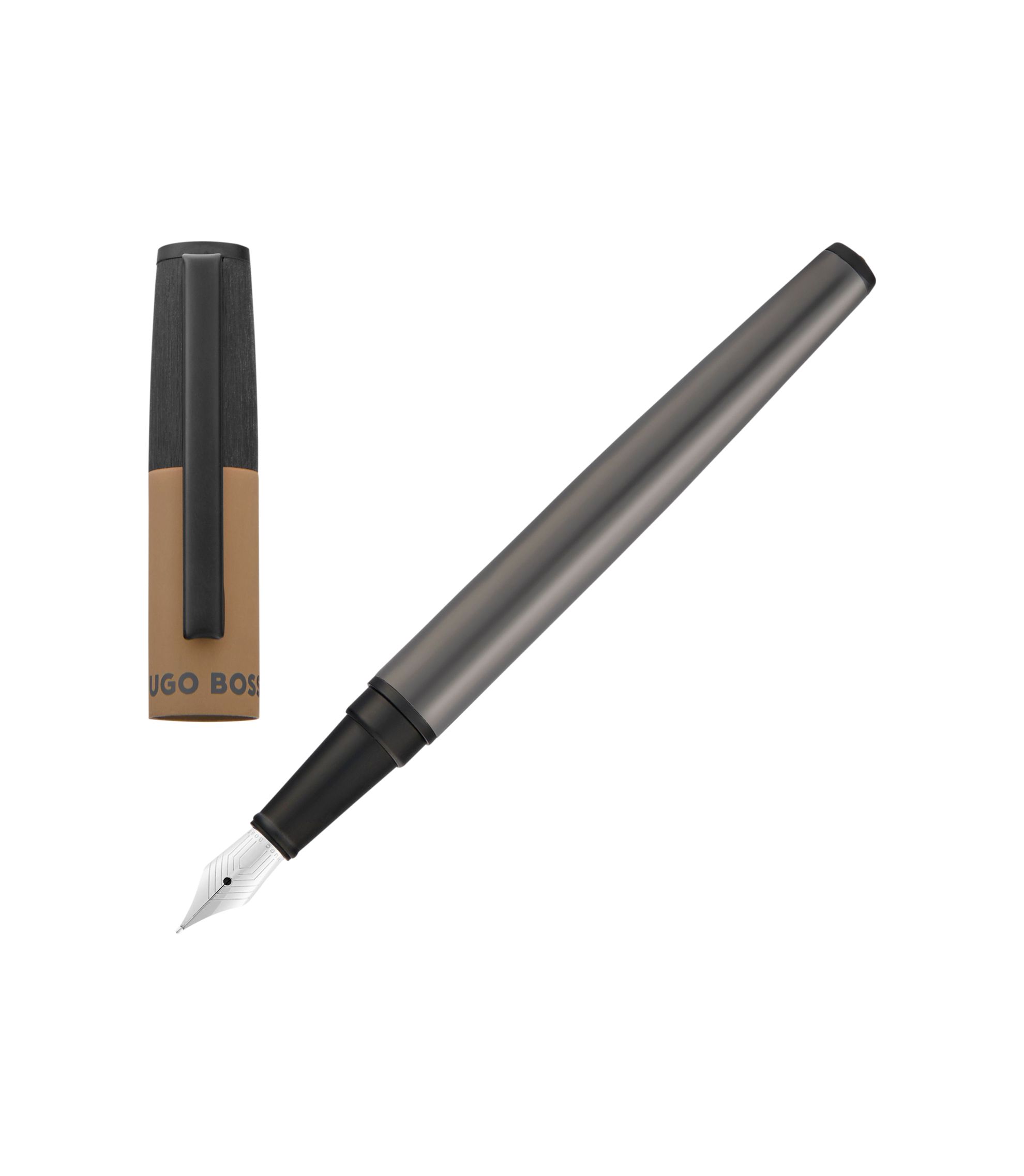 Füllfederhalter mit camelfarbenem Detail an der Kappe