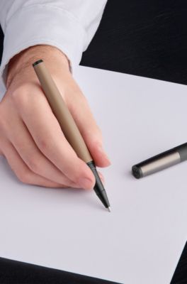 Penna roller con cannello color cammello e cappuccio con logo, Grigio / Beige / Nero
