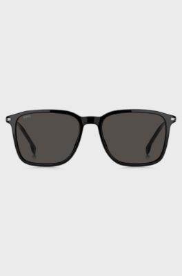 Matte-black sunglasses with stripe detail, Black
