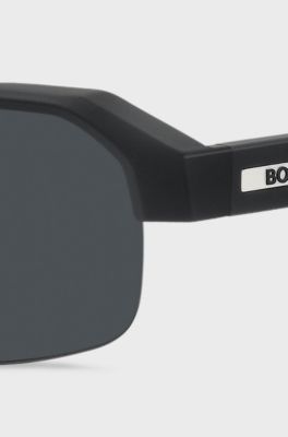 Black sunglasses with temple insert and logo, Black
