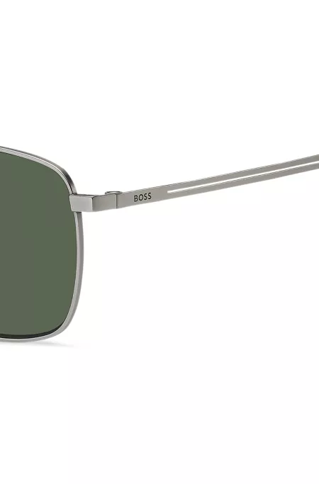 Lunettes de soleil en titane avec verres teintés verts