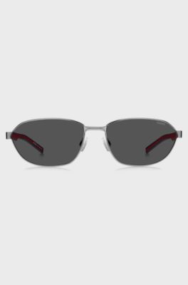Metal sunglasses with cut-out logo, Silver tone