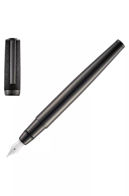 Gunmetal-plated fountain pen with textured-leather cap
