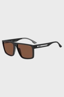 Black sunglasses with high-contrast polarised lenses, Black