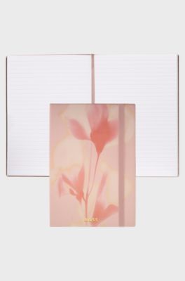 Pinkfarbenes DIN-A5-Notizbuch mit floralem Print, Pink