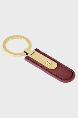 Grained burgundy key ring with golden Double B hardware, Dark Red