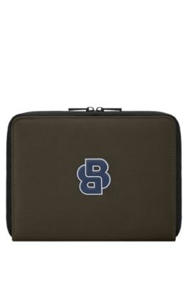 Zipped folder with varsity-style logo patch, Dunkelgr&uuml;n