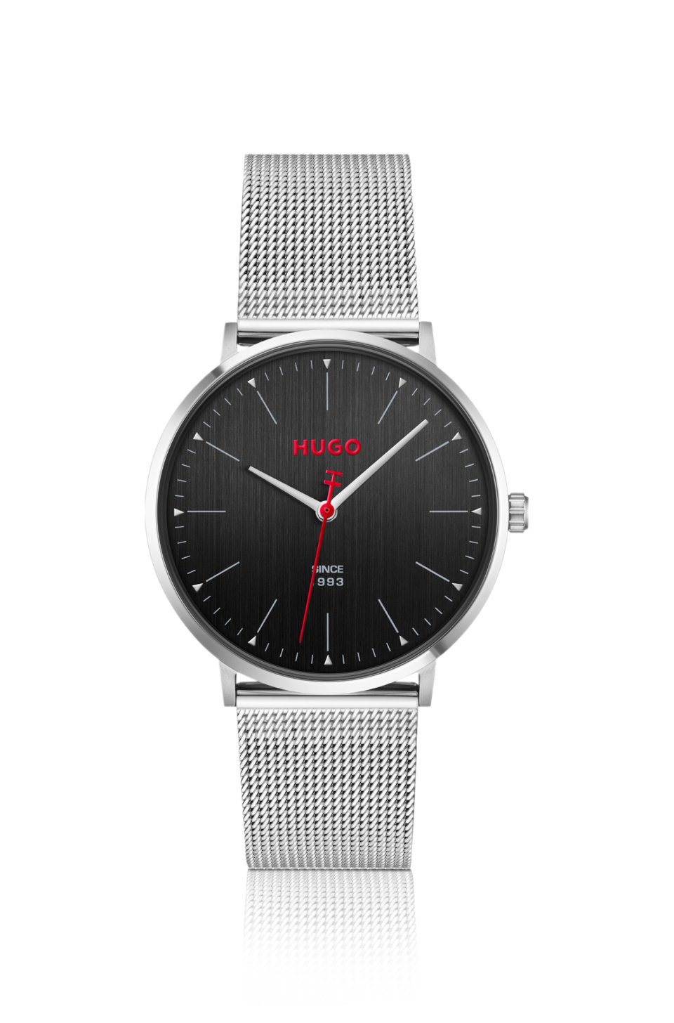 #Style 3H black-dial watch with mesh bracelet