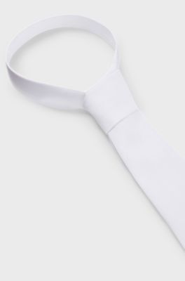 Equestrian show tie with a plain weave, White