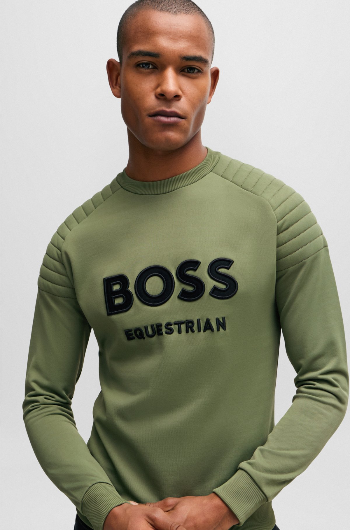 Equestrian sweatshirt in olive green with shoulder pads, Light Green