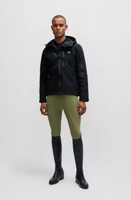Equestrian breeches with full grip