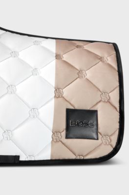 Tapis de selle d&rsquo;&eacute;quitation sp&eacute;cial dressage avec rayures embl&eacute;matiques et monogrammes Double&nbsp;B, Beige