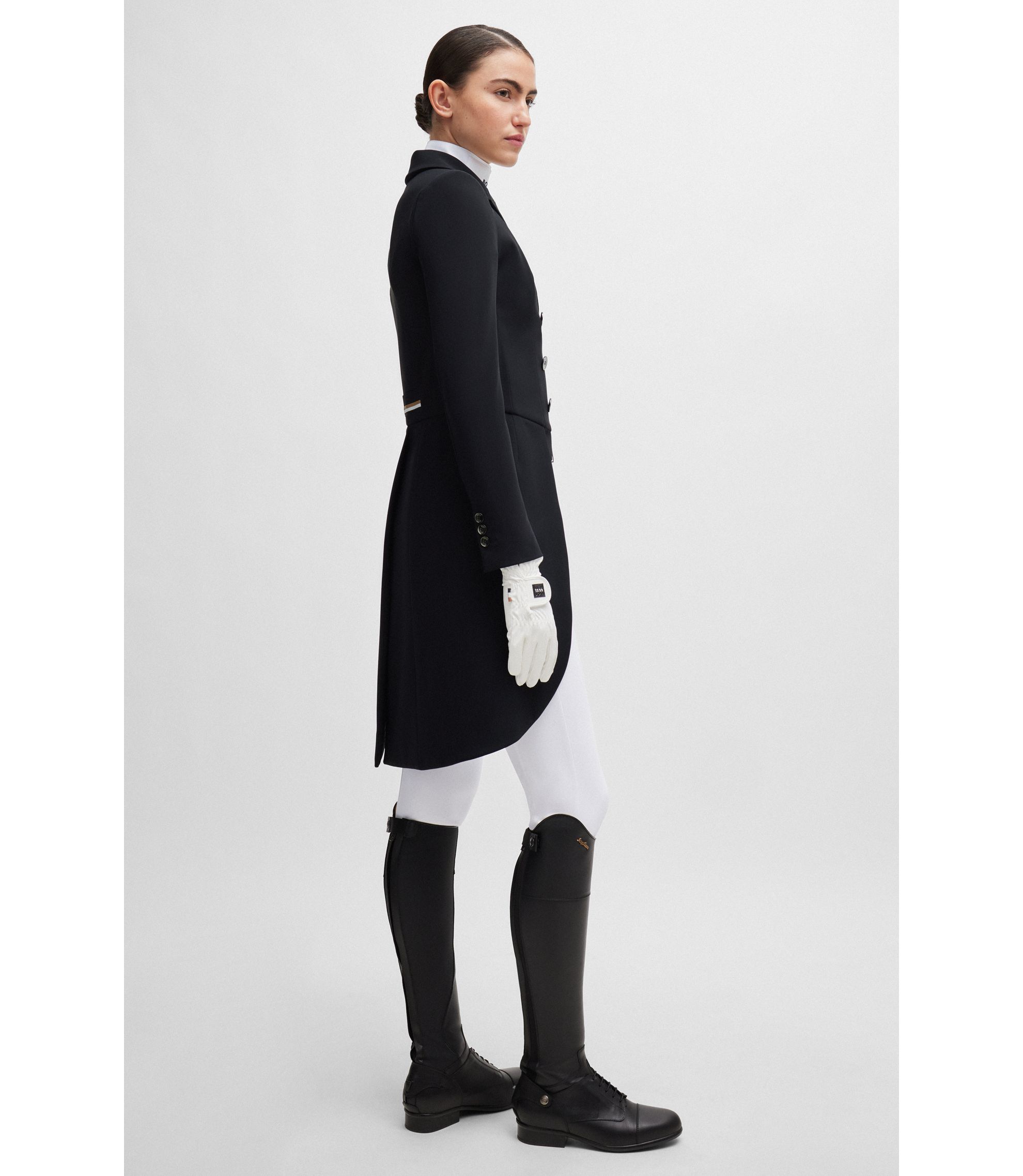 hbeuB4W0102_001_341?wid=1980&