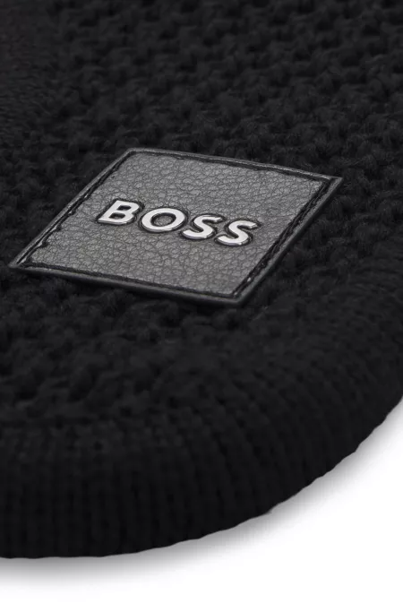 Bonnet pour cheval en crochet avec patch logoté