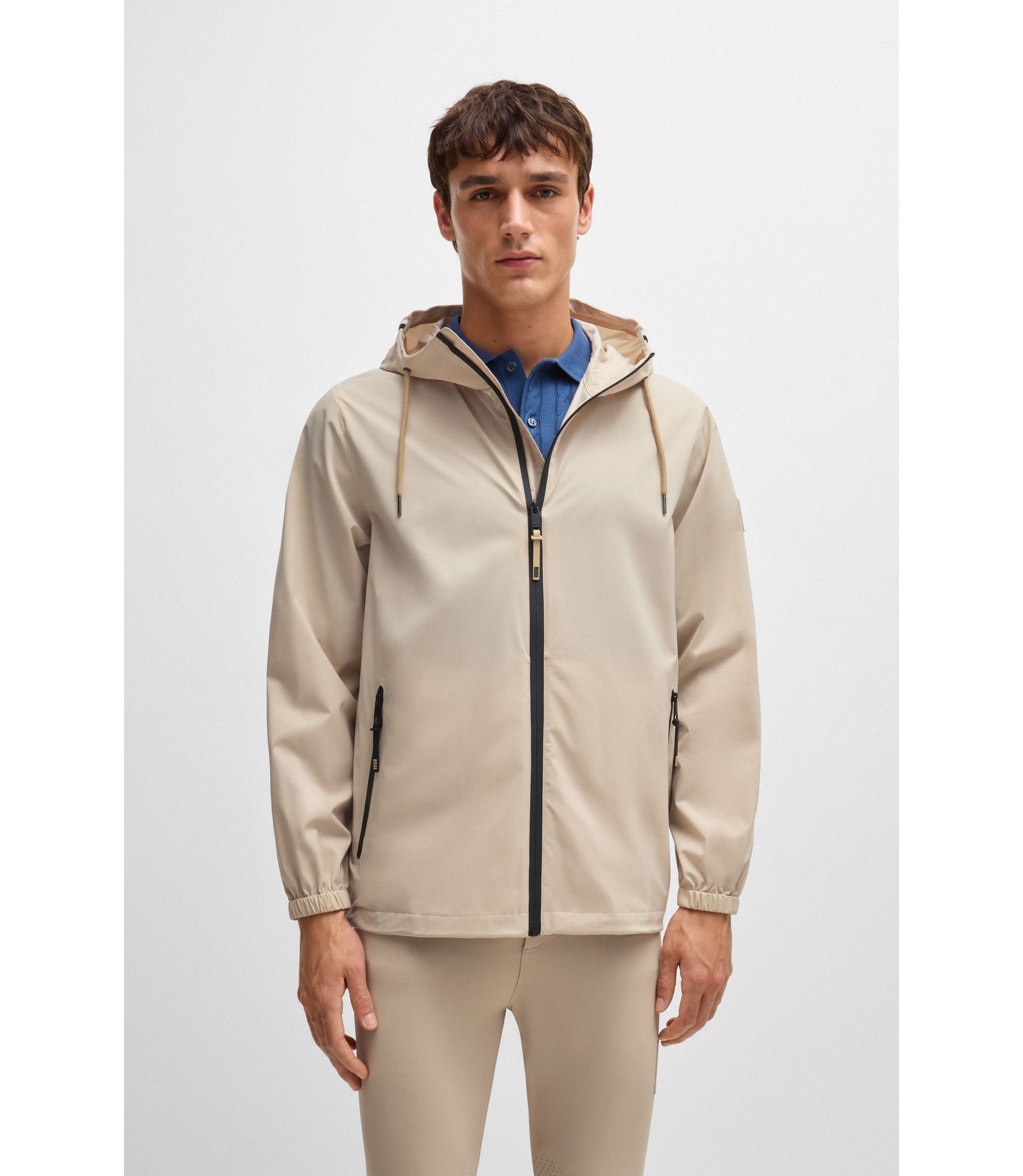 hbeuB5M1401_275_350?wid=1980&