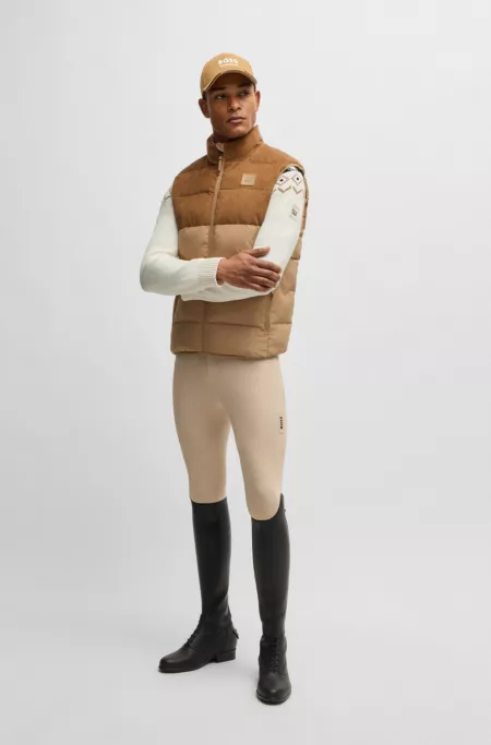 Equestrian troyer sweater with knitted pattern