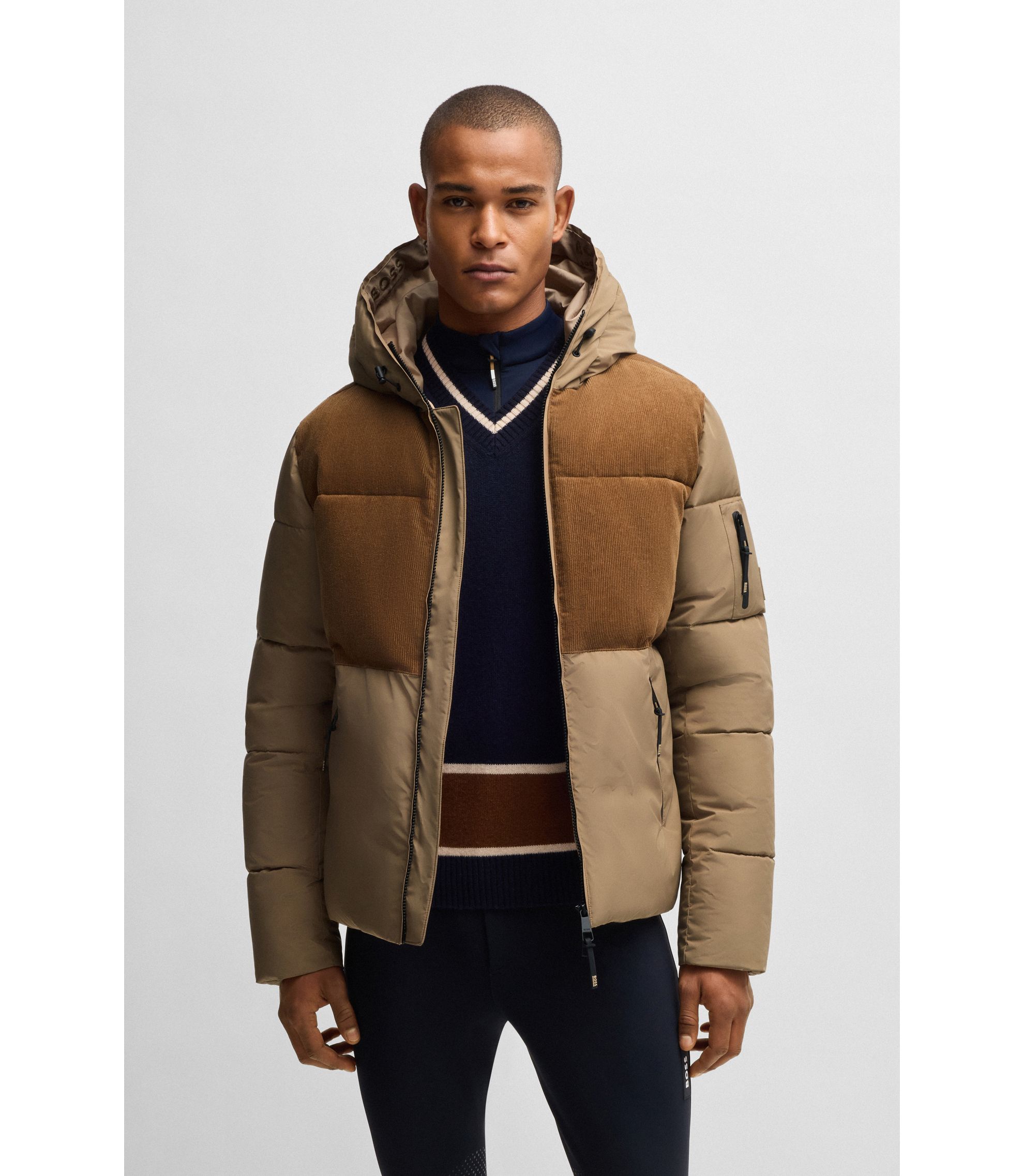 hbeuB6M1401_260_350?wid=1980&