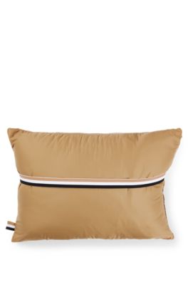 Quilted blanket with travel case, Orange