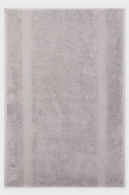 S&oslash;lvfarvet badem&aring;tte i bomuld med broderet logo, S&oslash;lv