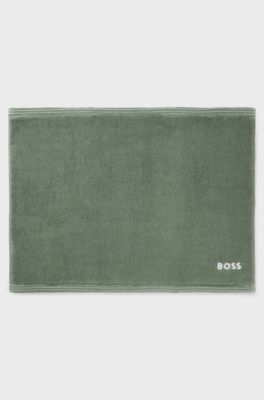 Cotton bath mat with contrast embroidered logo, Green