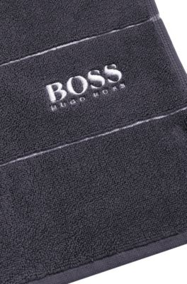 Cotton bath mat with contrast logo embroidery, Dark Grey