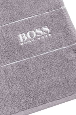 Cotton bath mat with contrast logo embroidery, Grey