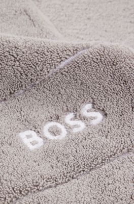 Cotton bath mat with contrast logo embroidery, Grey