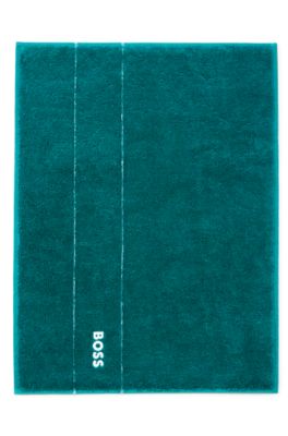 Cotton bath mat with contrast logo embroidery, Dark Green
