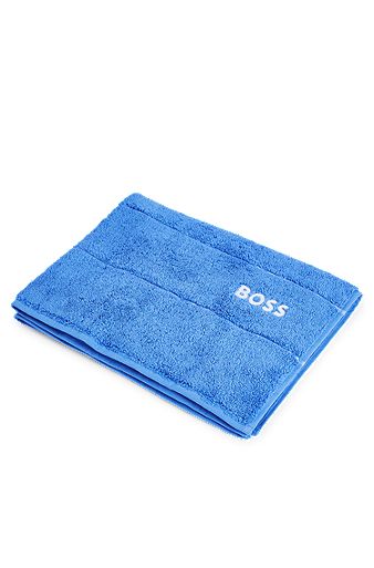 Cotton bath mat with contrast logo embroidery, Blue
