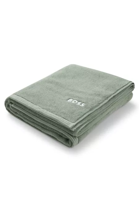 Badetuch aus Baumwolle mit kontrastfarbener Logo-Stickerei