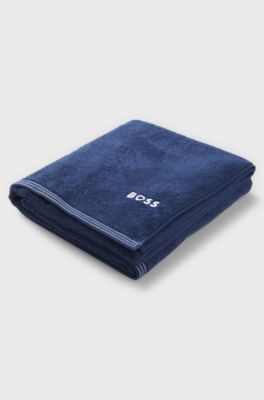 Cotton bath sheet with contrast embroidered logo, Dark Blue