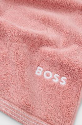 Cotton bath sheet with contrast embroidered logo, light pink