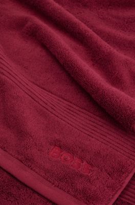 Drap de bain en coton avec logo brod&eacute;, Rouge sombre