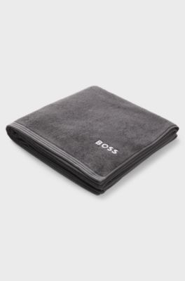 Cotton bath towel with contrast embroidered logo, Dark Grey