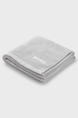 Cotton bath towel with contrast embroidered logo, Silver