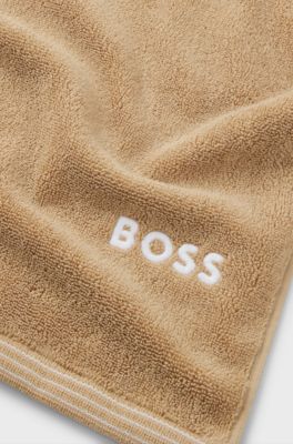 Cotton bath towel with contrast embroidered logo, Beige