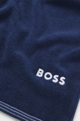 Cotton bath towel with contrast embroidered logo, Dark Blue