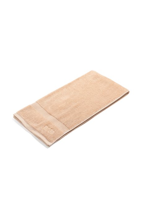 Bath towel in combed Aegean cotton with ribbed border, Light Brown