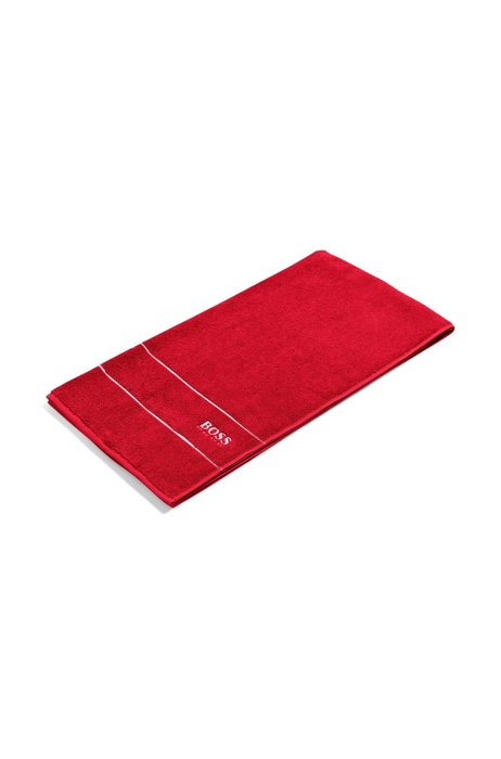 Egyptian-cotton bath towel with contrast logo, Red