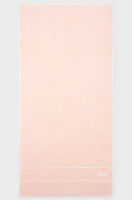 Cotton bath towel with white logo embroidery, Pink