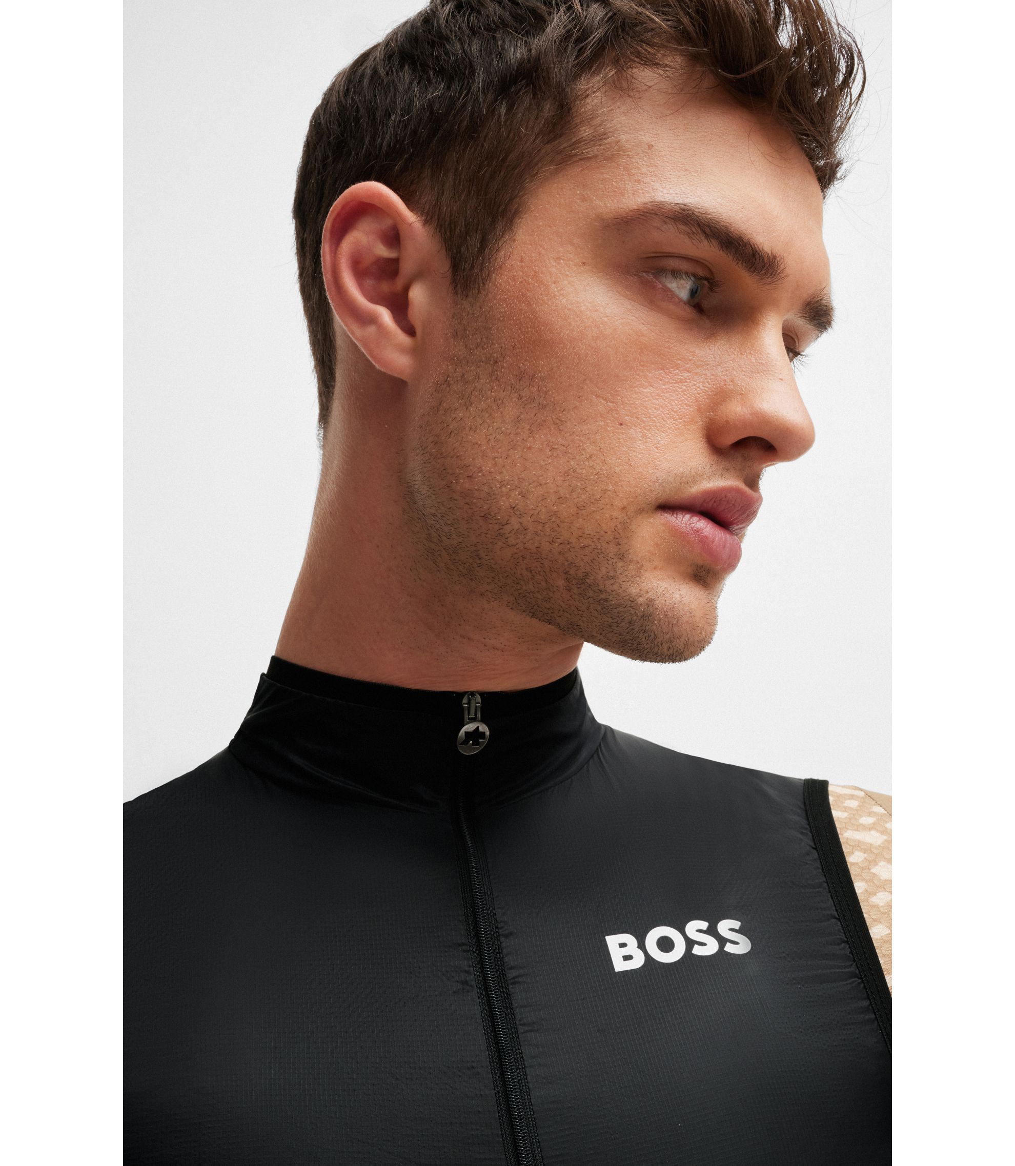 BOSS - BOSS x ASSOS パッカブル ウィンドベスト ブリーザブル