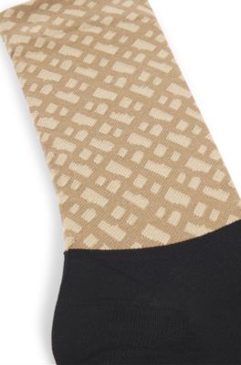 BOSS x ASSOS モイスチャーウィッキング サイクリングソックス シームレスコンストラクション, ベージュ