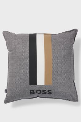 Coussin &agrave; rayures embl&eacute;matiques avec logo, Gris