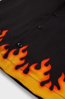 Camicia per bambini con grafica con fiamma ed etichetta con logo, Nero