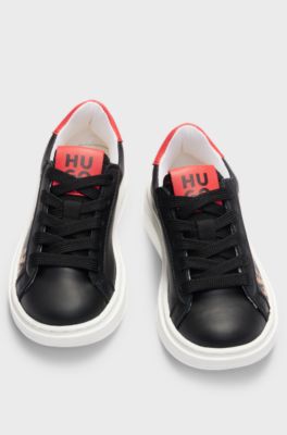 Sneakers per bambini in nappa con grafica con fiamma, Nero