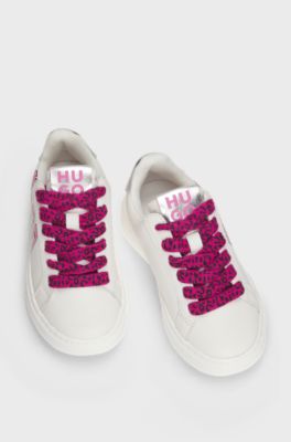 Sneakers per bambini in pelle con rifiniture in similpelle metallizzata, Bianco