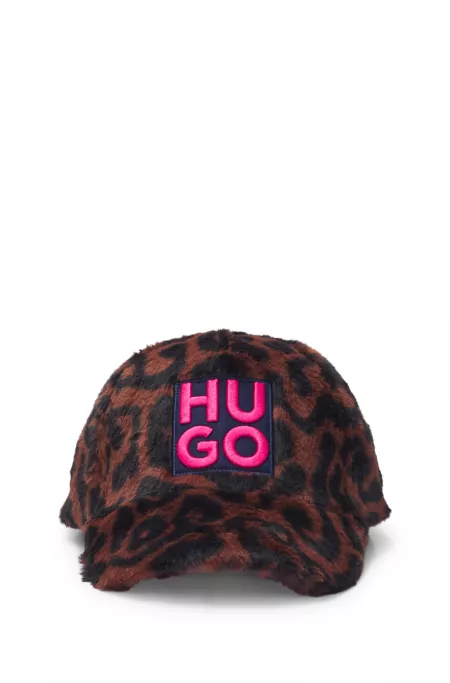 Casquette en fourrure synthétique à motif guépard et logo revisité pour enfant