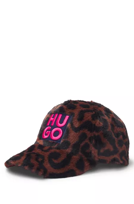 Casquette en fourrure synthétique à motif guépard et logo revisité pour enfant