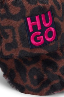 Kids' stacked-logo cap in cheetah-patterned faux fur, Patterned